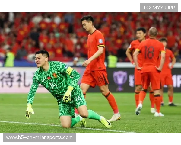 国足防线升级刻不容缓——打造坚不可摧的国足防守